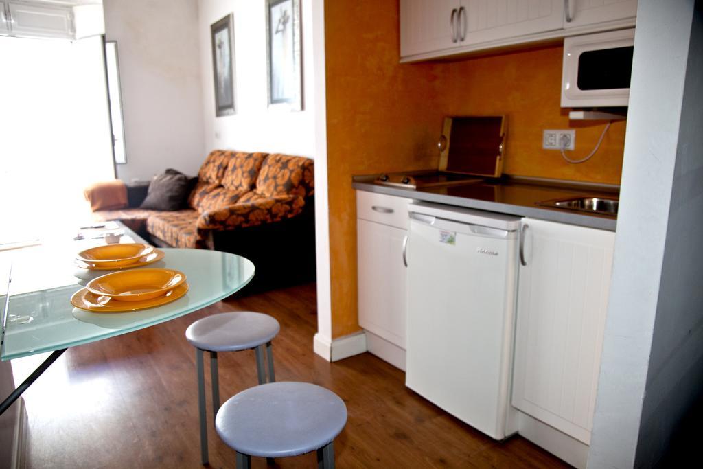 Apartamentos La Casa De La Alameda Медина-Сидония Номер фото
